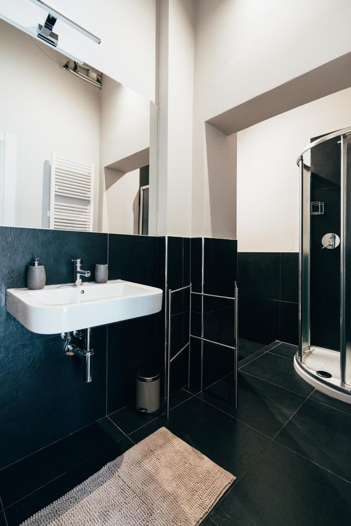 Bologna Suites - Private Bathroom Exterior foto